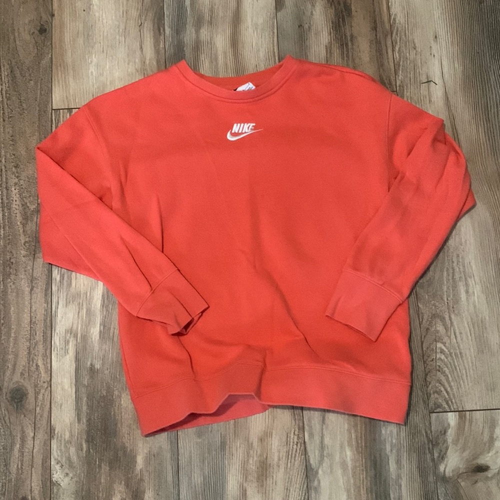 Youth Large Coral Nike Hoodie.
